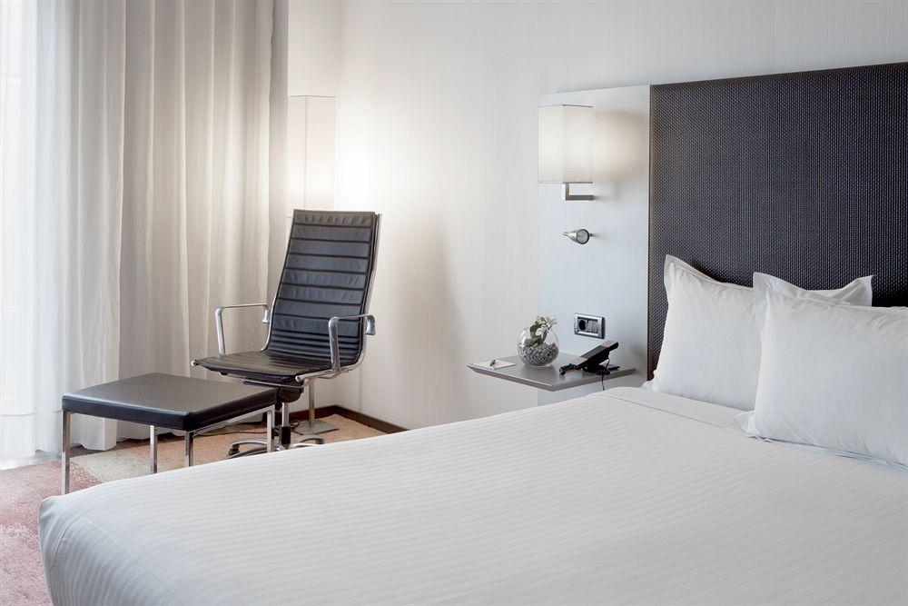 Ac Hotel Burgos By Marriott Exterior photo